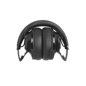 JBL Club 950NC - Black - Wireless over-ear noise cancelling headphones - Detailshot 3